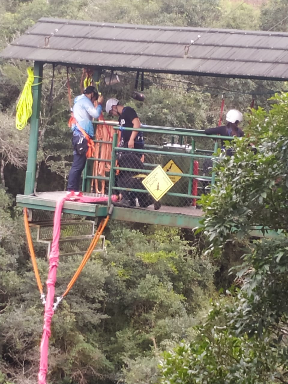 Bungee Jump 65 m – Cia Aventura